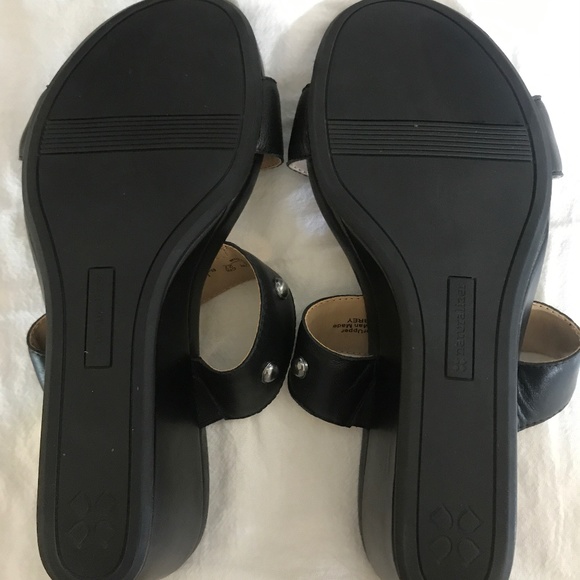 Sandals, new, Womens Naturalizer dress sandals - Picture 2 of 2